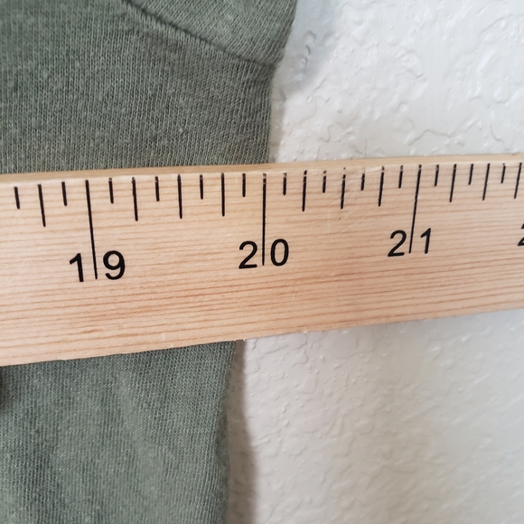 AE Soft&Sexy M green fringe tee shirt - Picture 6 of 7